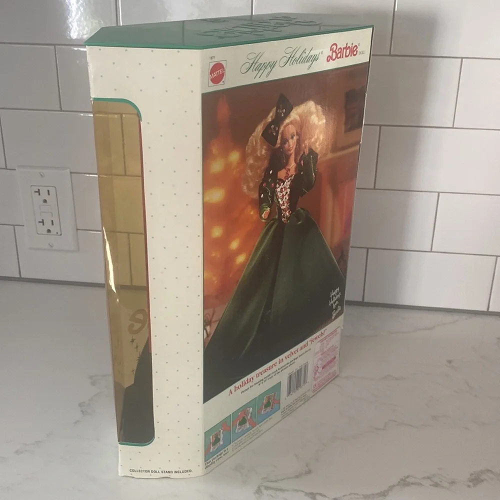 Barbie Happy Holidays Special Edition 1991 - Picture 5 of 10